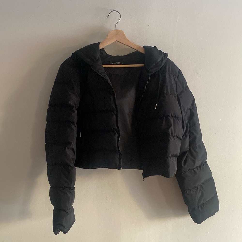 SHEIN cropped puffer